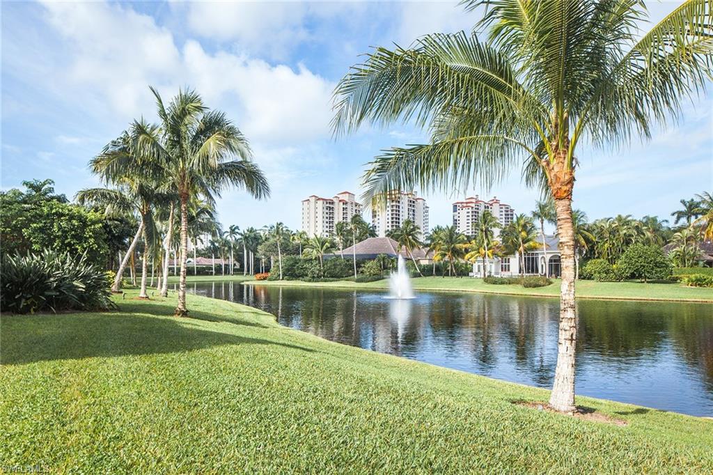 BAY COLONY SHORES - Residential