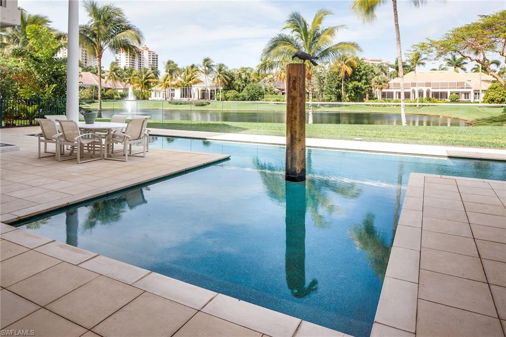 BAY COLONY SHORES - Residential