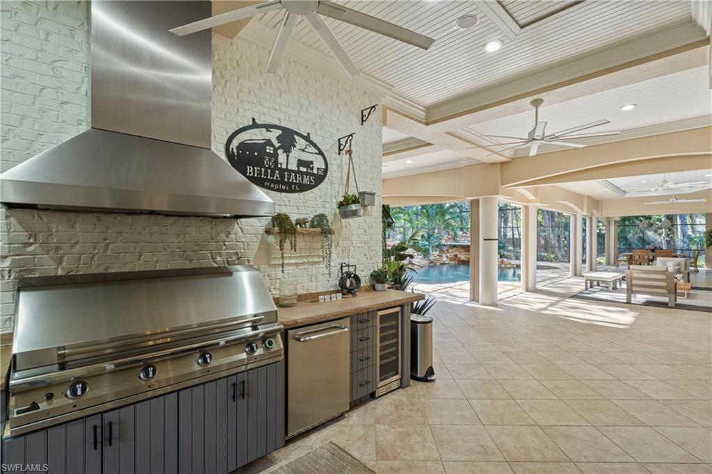 COLLIER WOODS - Residential