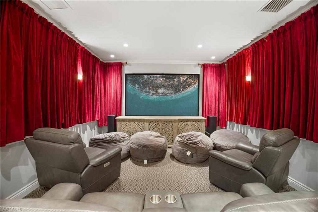 COLLIER WOODS - Residential