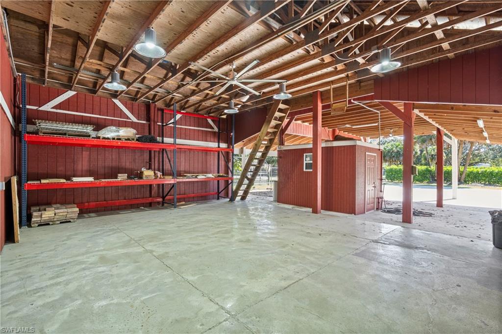 COLLIER WOODS - Residential