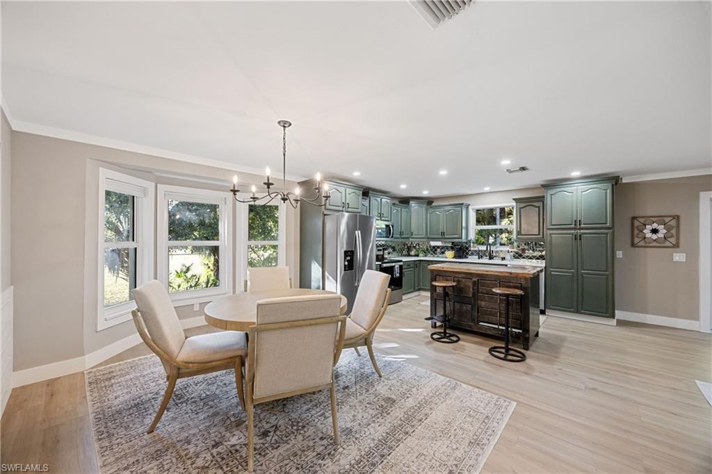 COLLIER WOODS - Residential