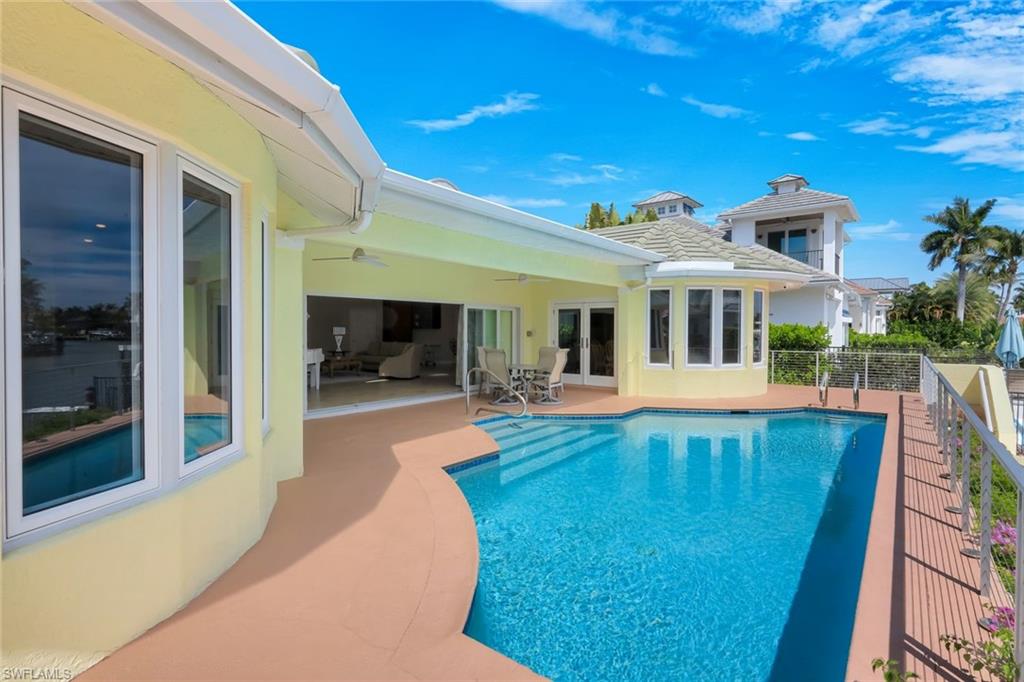 ROYAL HARBOR - Residential