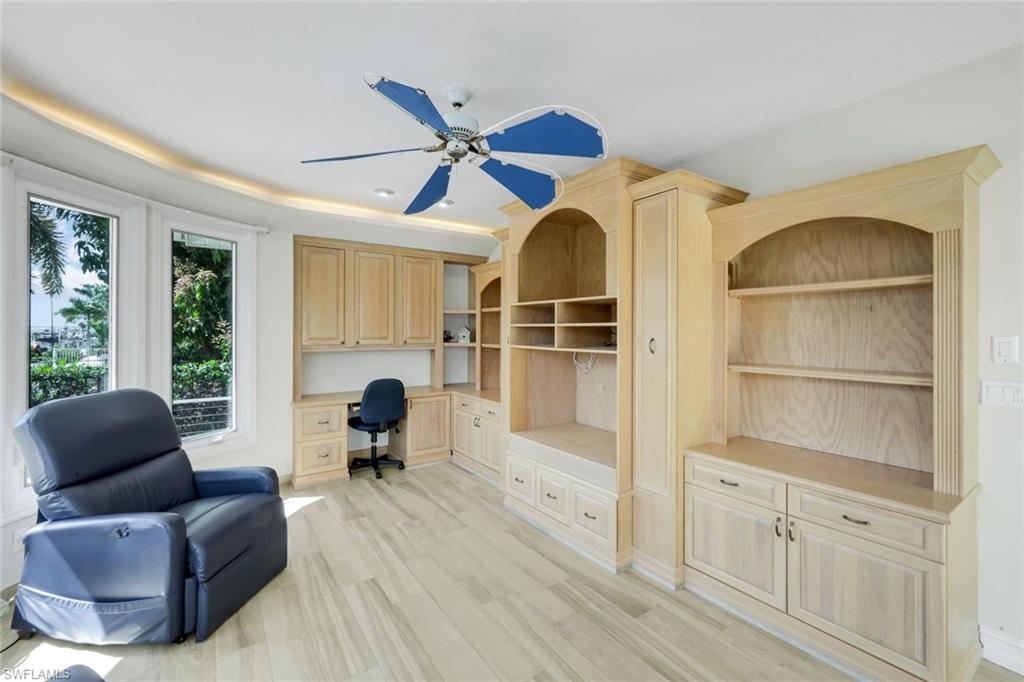 ROYAL HARBOR - Residential