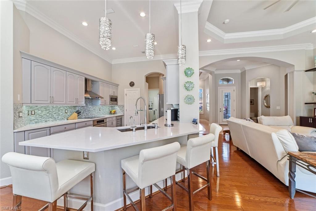 MUSTANG ISLAND - Residential