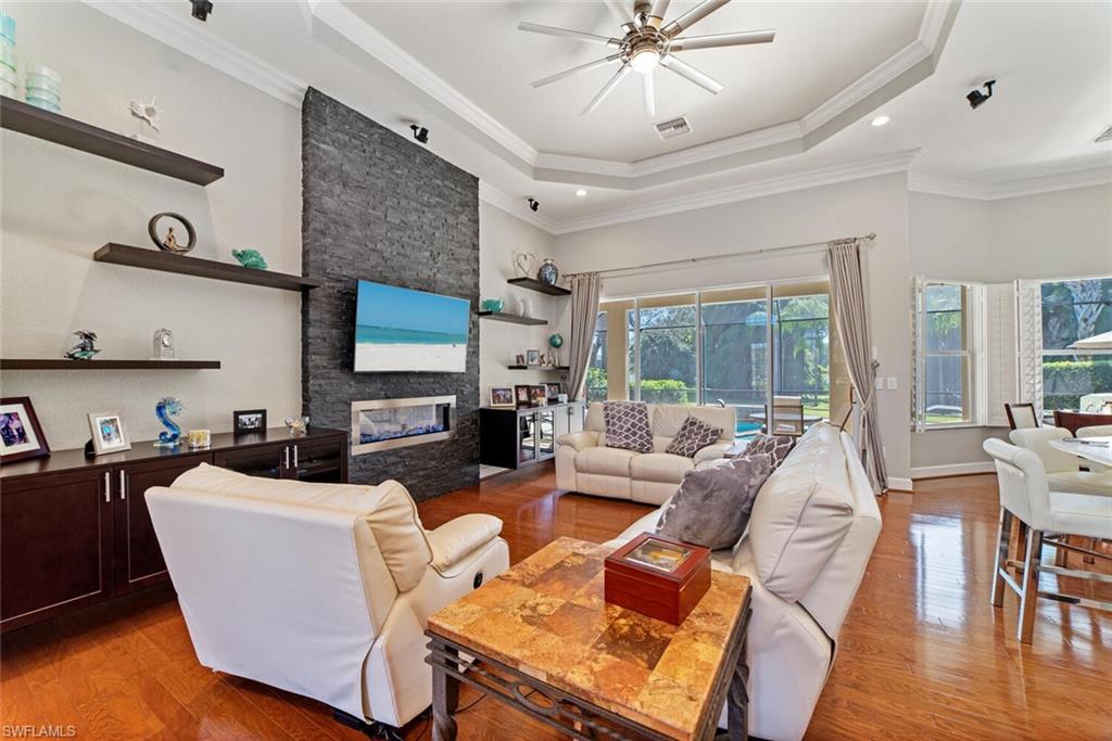 MUSTANG ISLAND - Residential