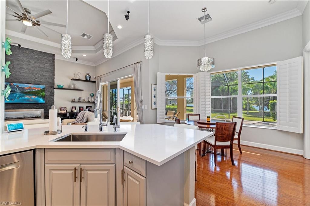 MUSTANG ISLAND - Residential