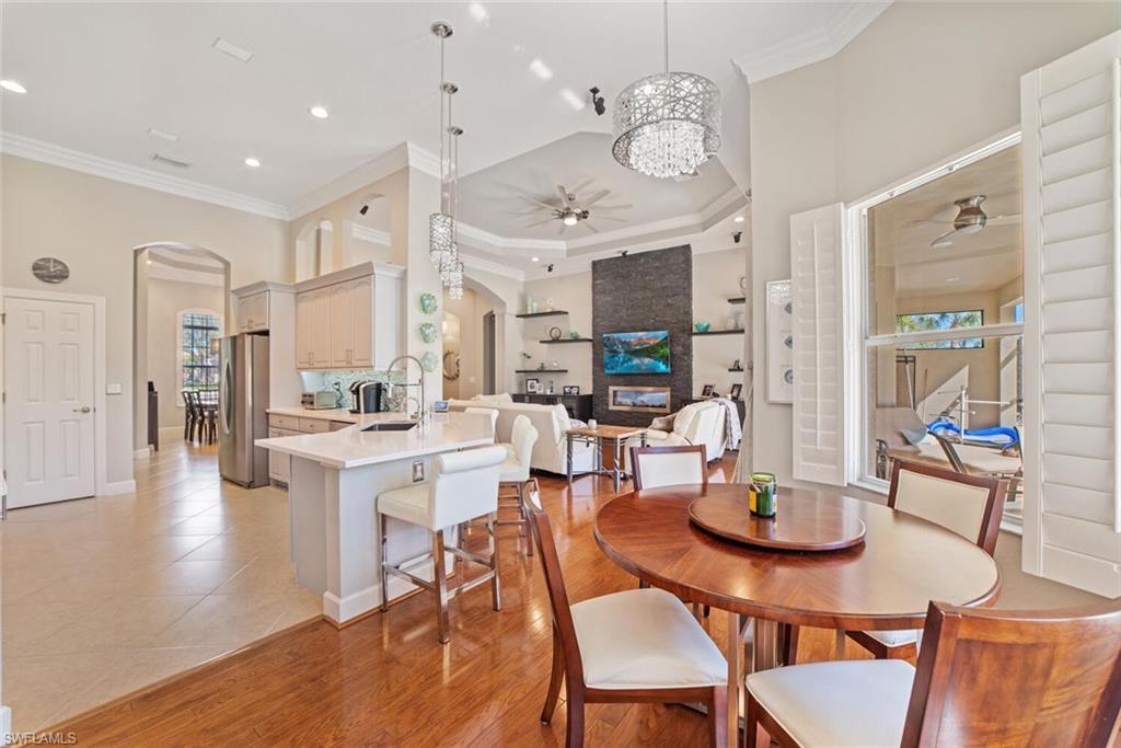 MUSTANG ISLAND - Residential