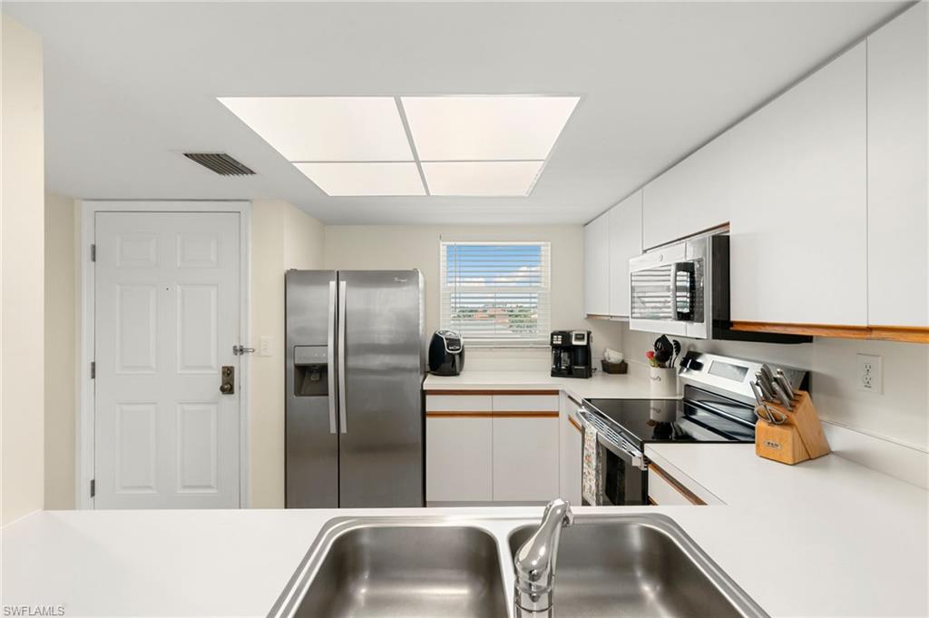 ESSEX OF MARCO ISLAND - Residential