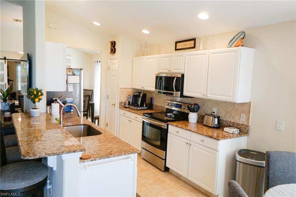 MAJESTIC POINTE - Residential