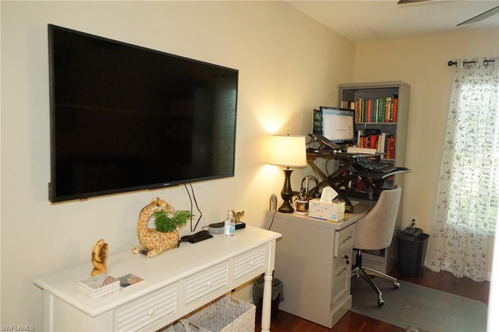 MAJESTIC POINTE - Residential