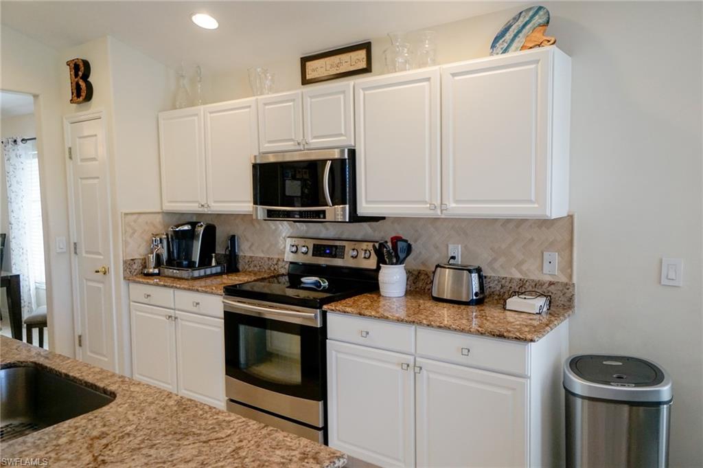 MAJESTIC POINTE - Residential