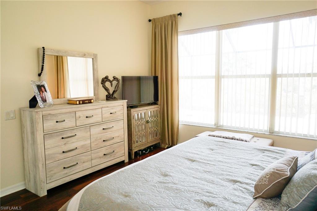 MAJESTIC POINTE - Residential