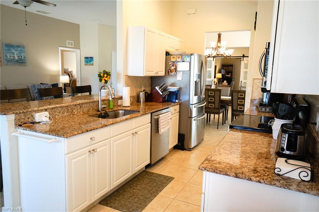 MAJESTIC POINTE - Residential