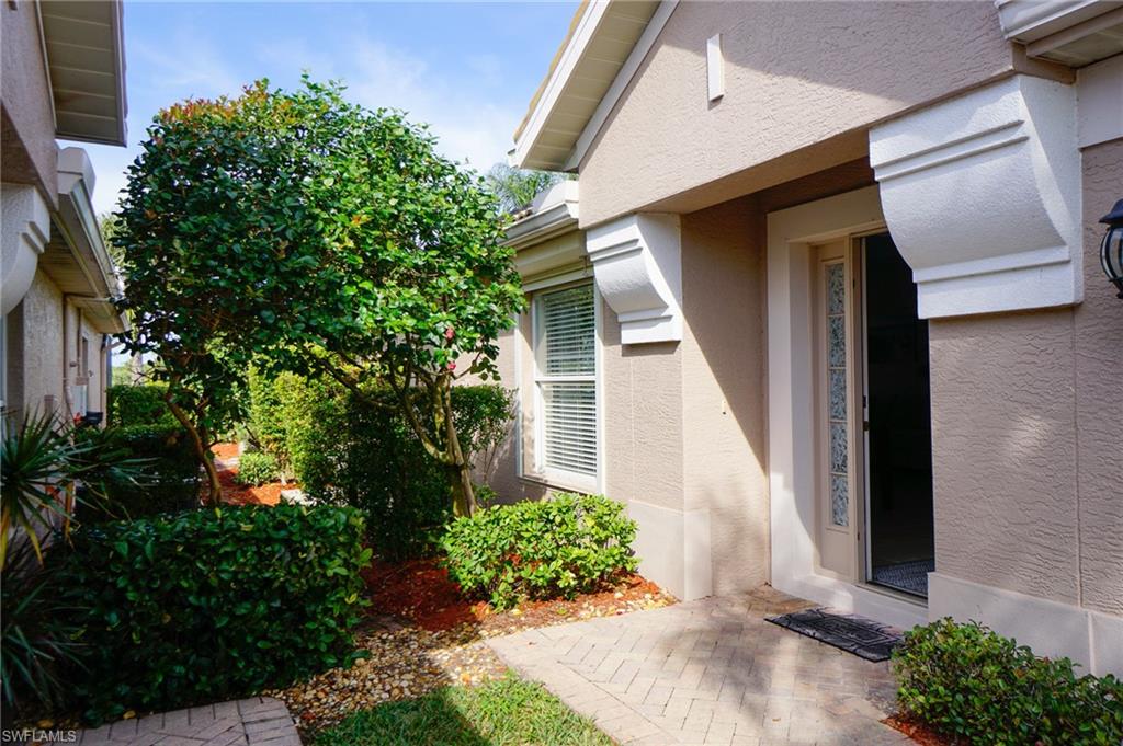 MAJESTIC POINTE - Residential