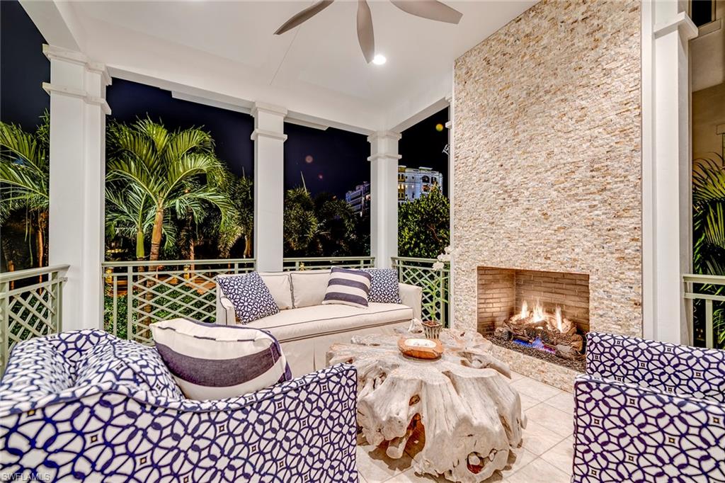 NAPLES CASAMORE - Residential