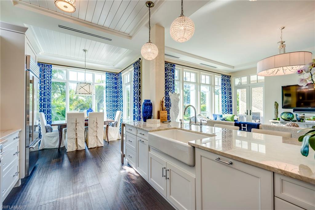 NAPLES CASAMORE - Residential