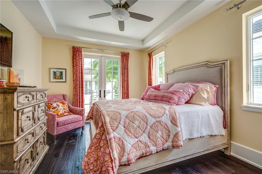 NAPLES CASAMORE - Residential