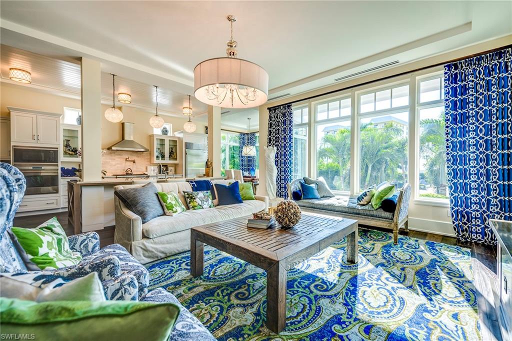 NAPLES CASAMORE - Residential