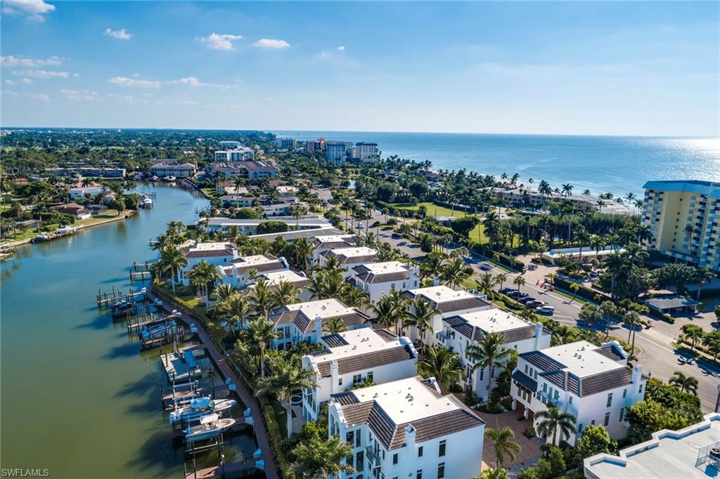 NAPLES CASAMORE - Residential