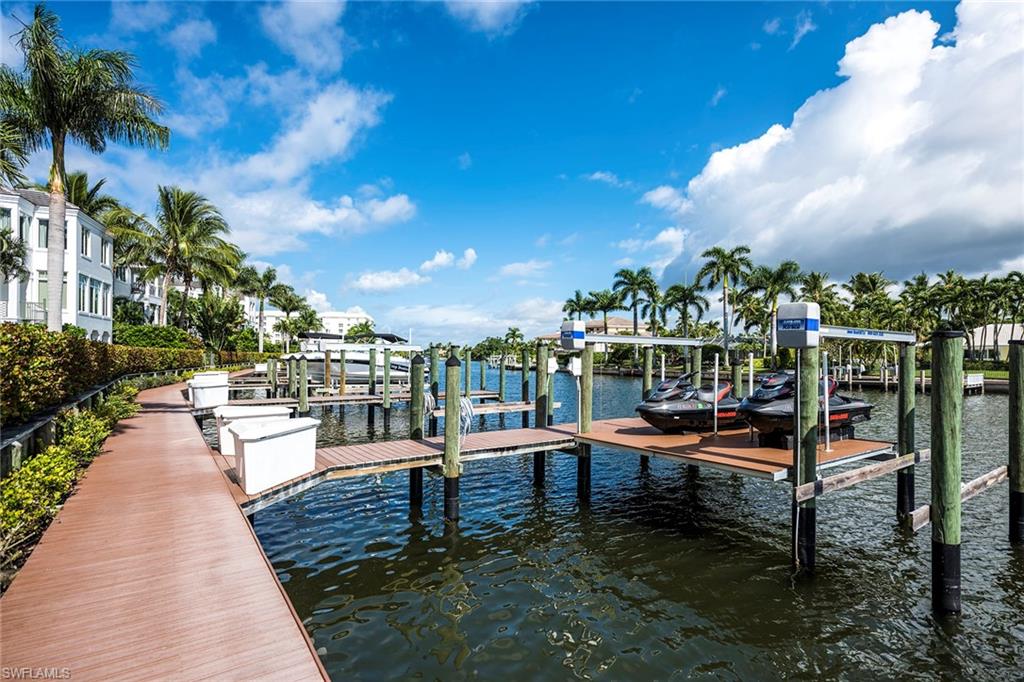 NAPLES CASAMORE - Residential