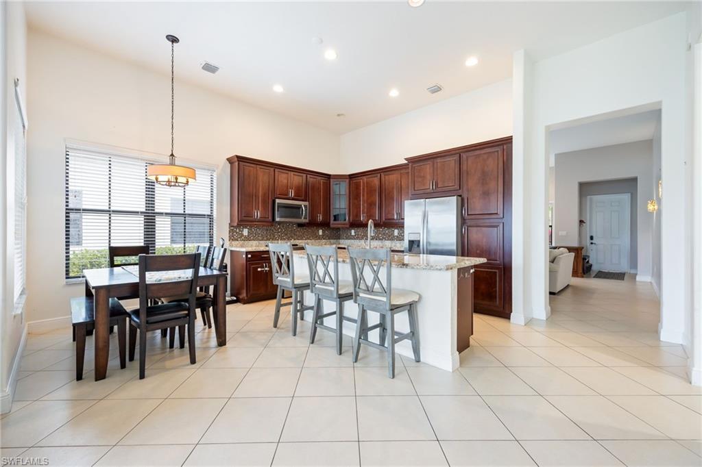 MAPLE RIDGE - Residential