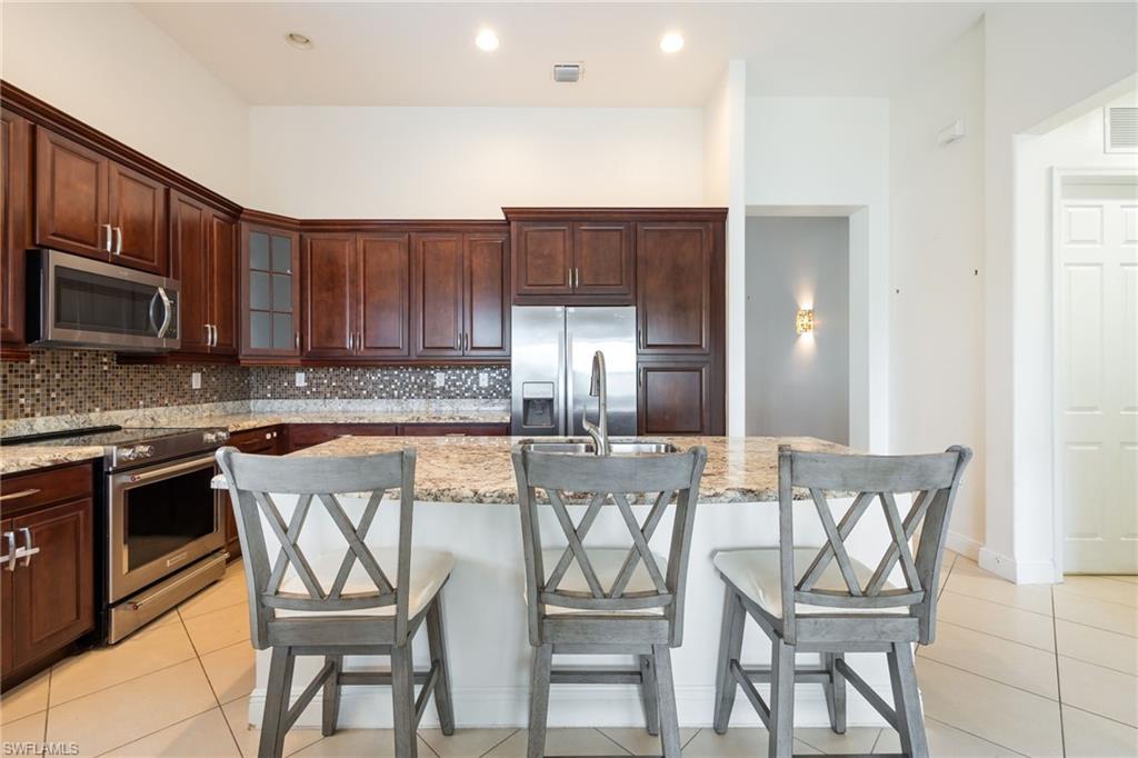 MAPLE RIDGE - Residential