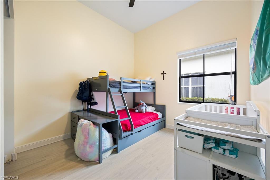 MAPLE RIDGE - Residential