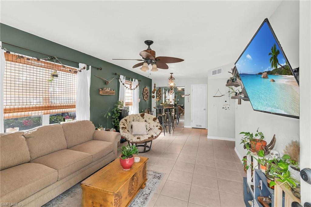1047 Hartley AVE 111