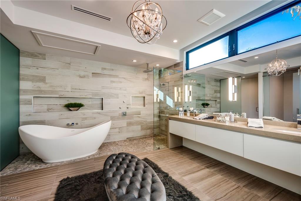 PARK SHORE - Residential