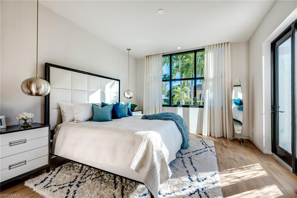 PARK SHORE - Residential