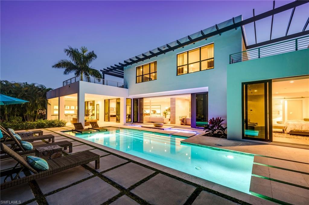 PARK SHORE - Residential