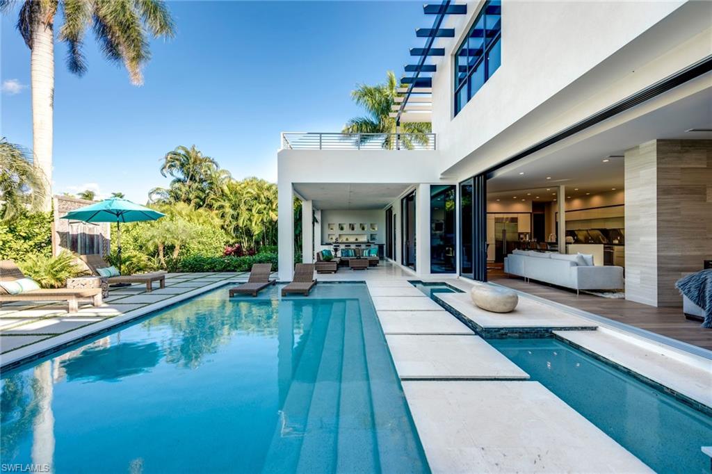 PARK SHORE - Residential