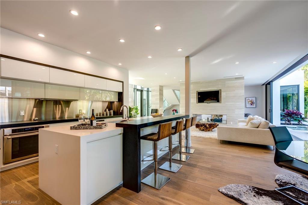 PARK SHORE - Residential