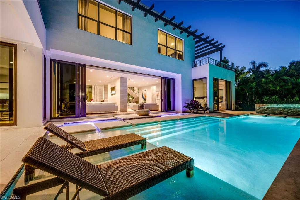 PARK SHORE - Residential