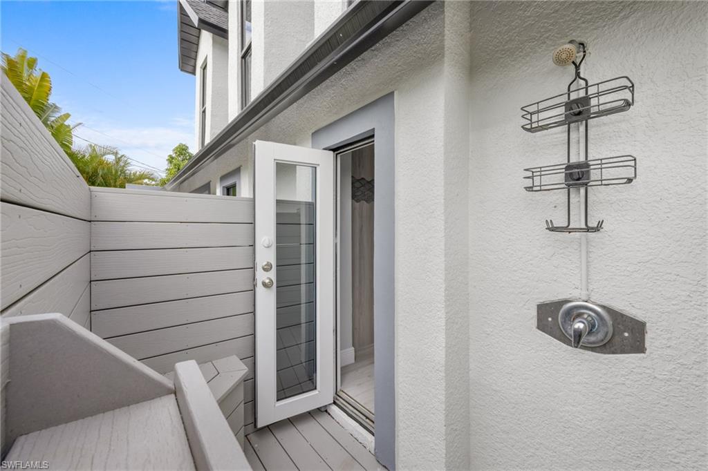 CANDLEWOOD LAKE ESTATES - Residential