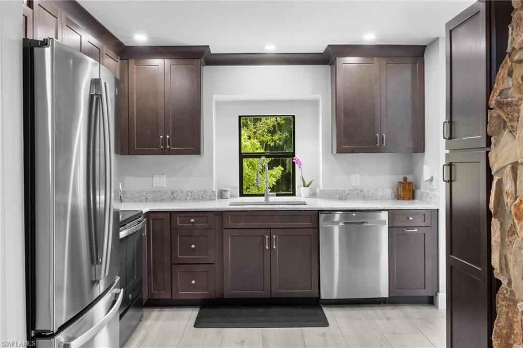 CANDLEWOOD LAKE ESTATES - Residential