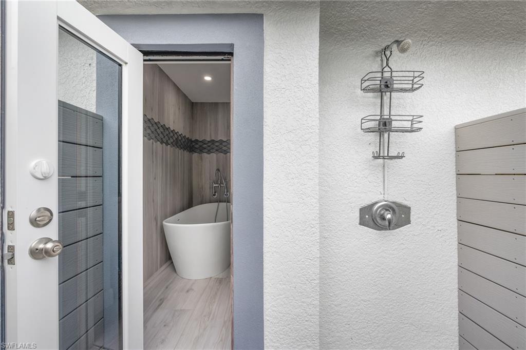 CANDLEWOOD LAKE ESTATES - Residential