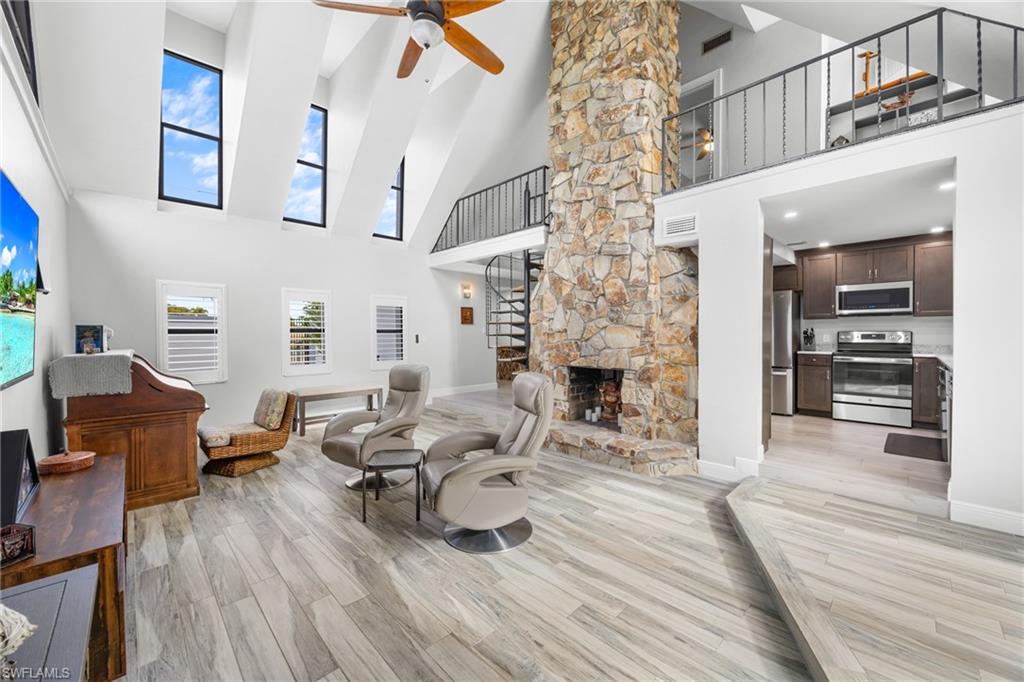 CANDLEWOOD LAKE ESTATES - Residential