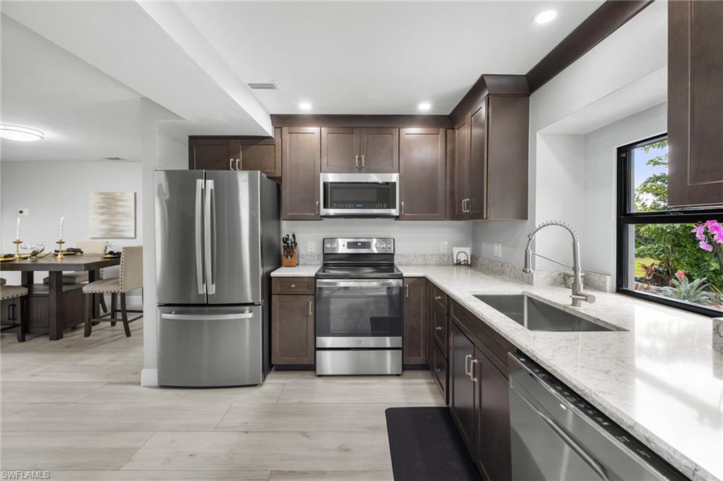 CANDLEWOOD LAKE ESTATES - Residential