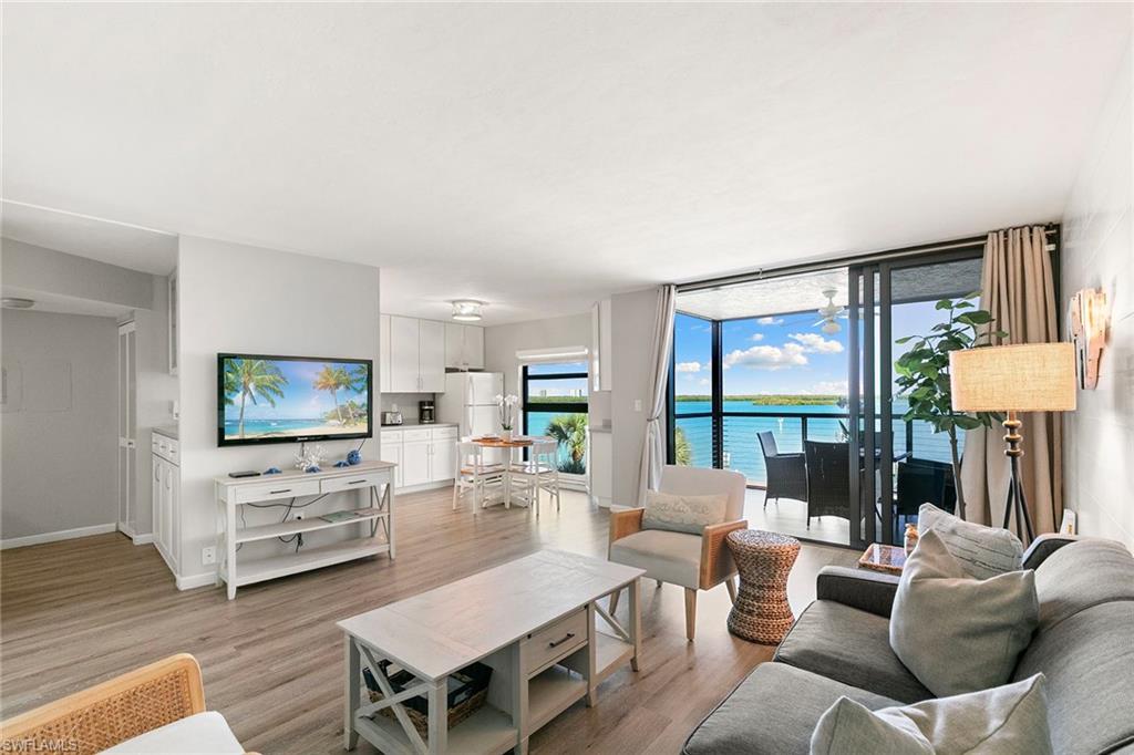 RIVERSIDE CLUB - Residential