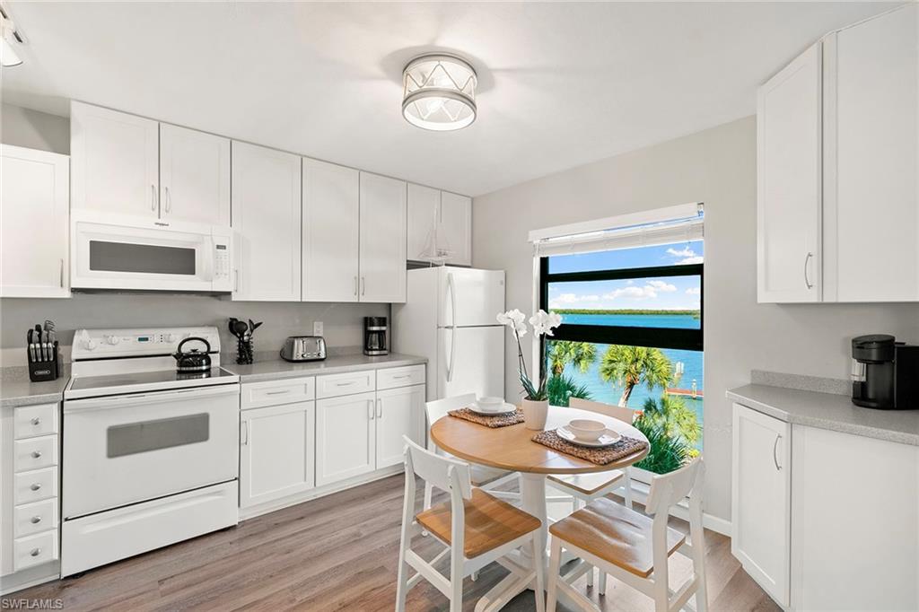 RIVERSIDE CLUB - Residential