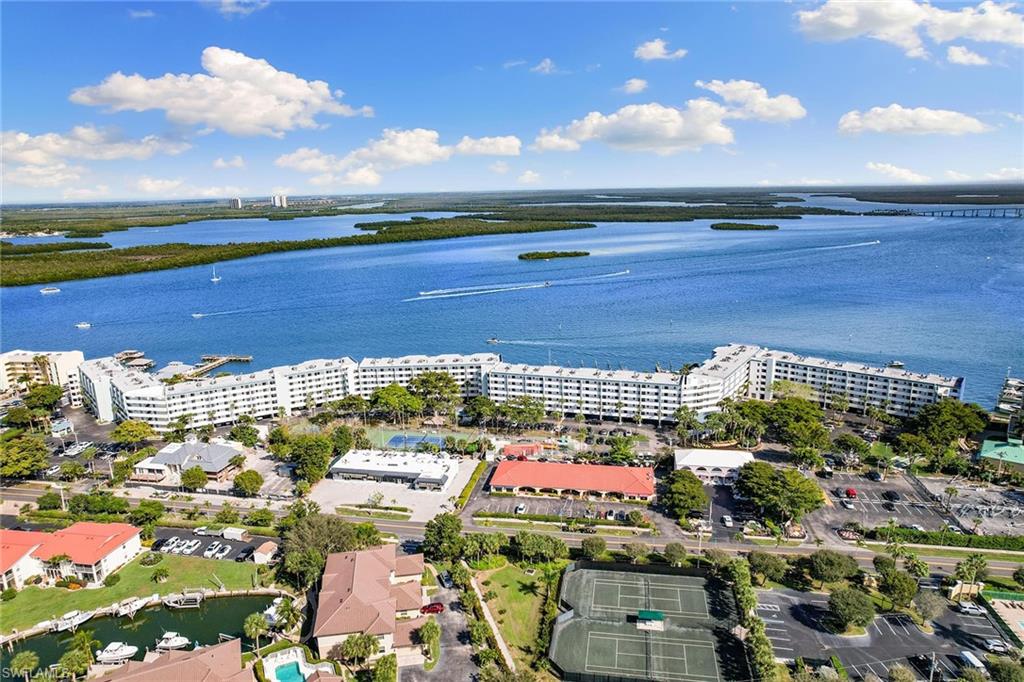 RIVERSIDE CLUB - Residential