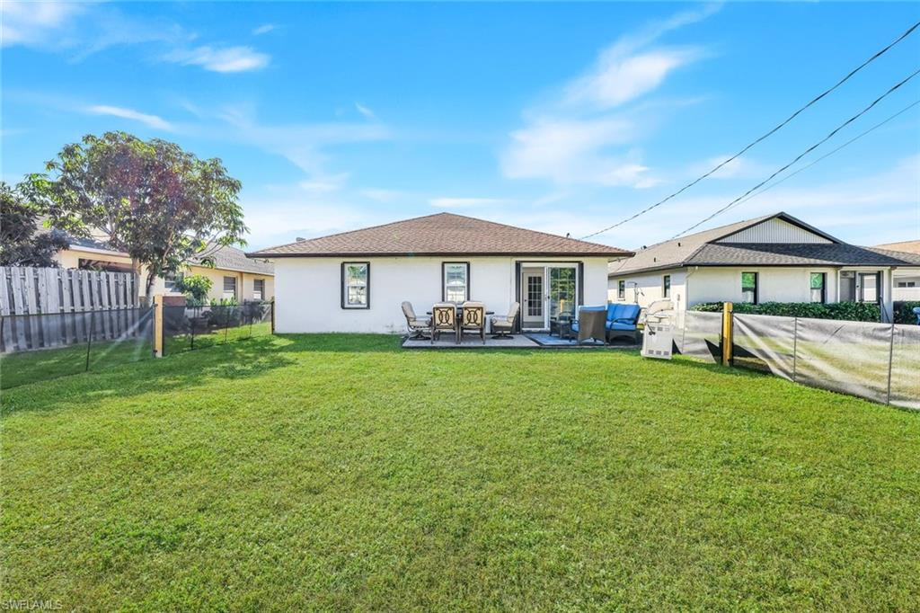 NAPLES PARK - Residential