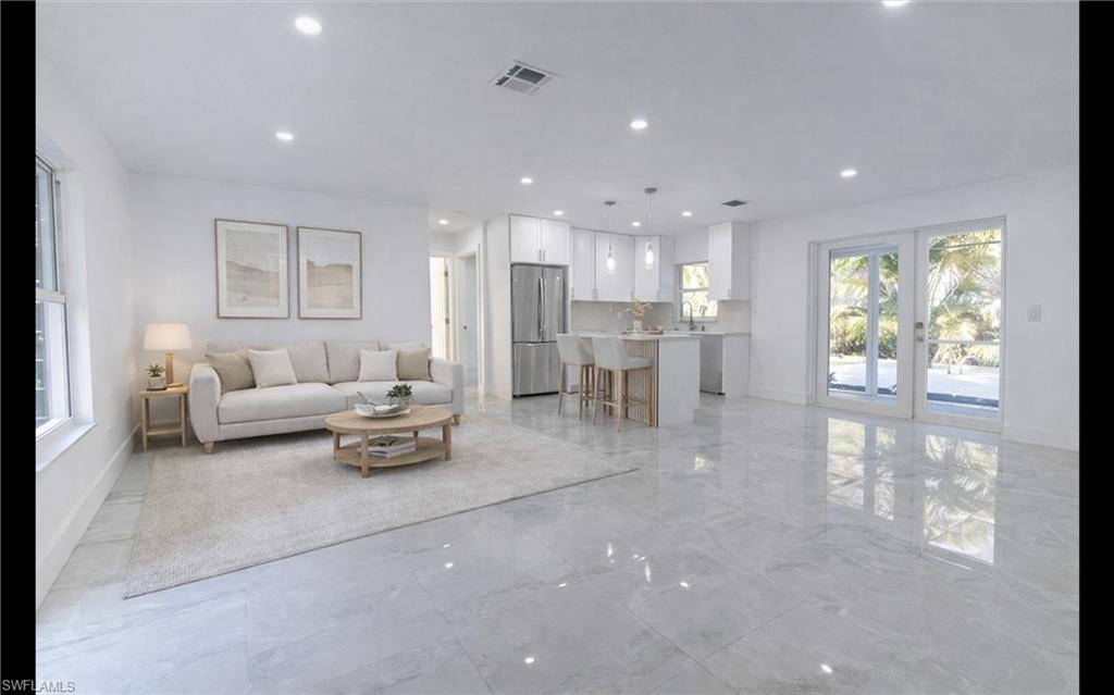 GOLDEN GATE CITY - Residential