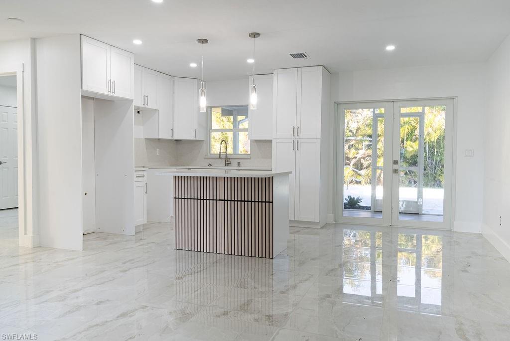 GOLDEN GATE CITY - Residential