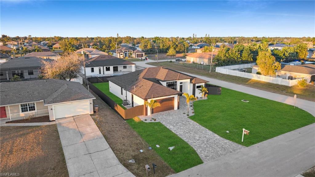 CAPE CORAL - Residential