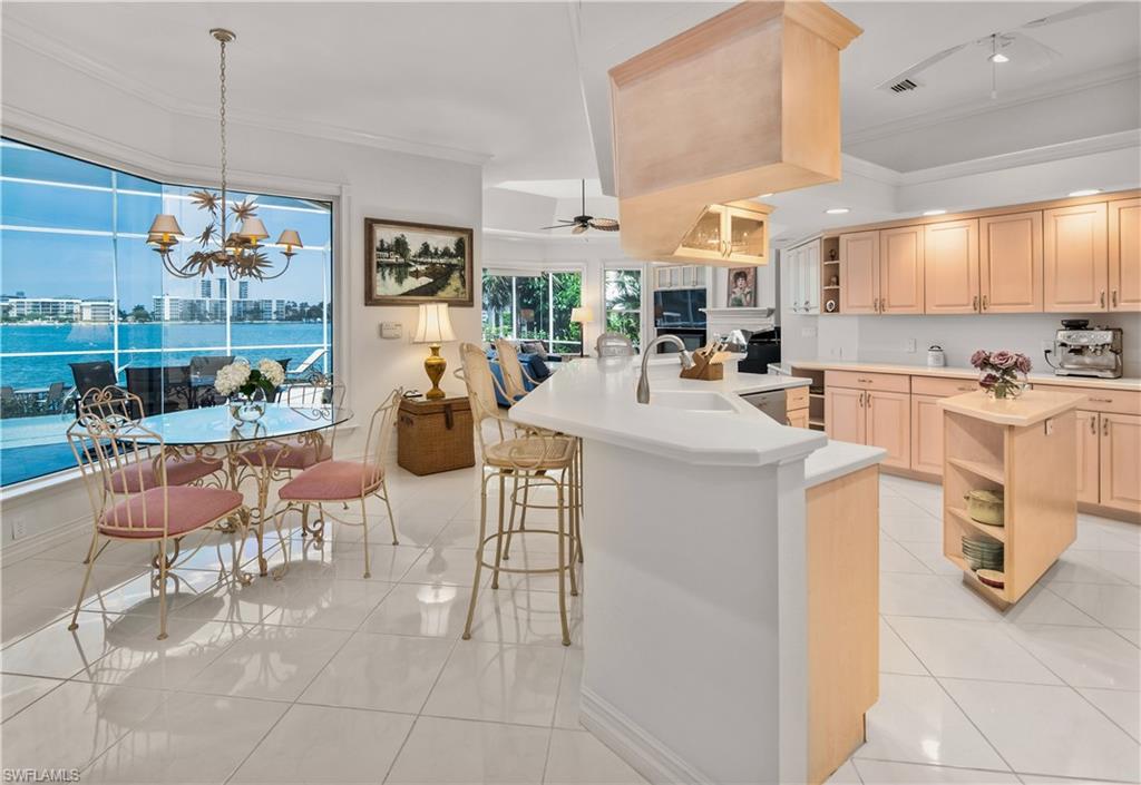 MOORINGS - Residential