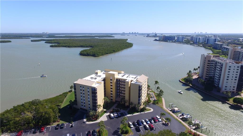 WINDWARD POINT CONDO - Residential