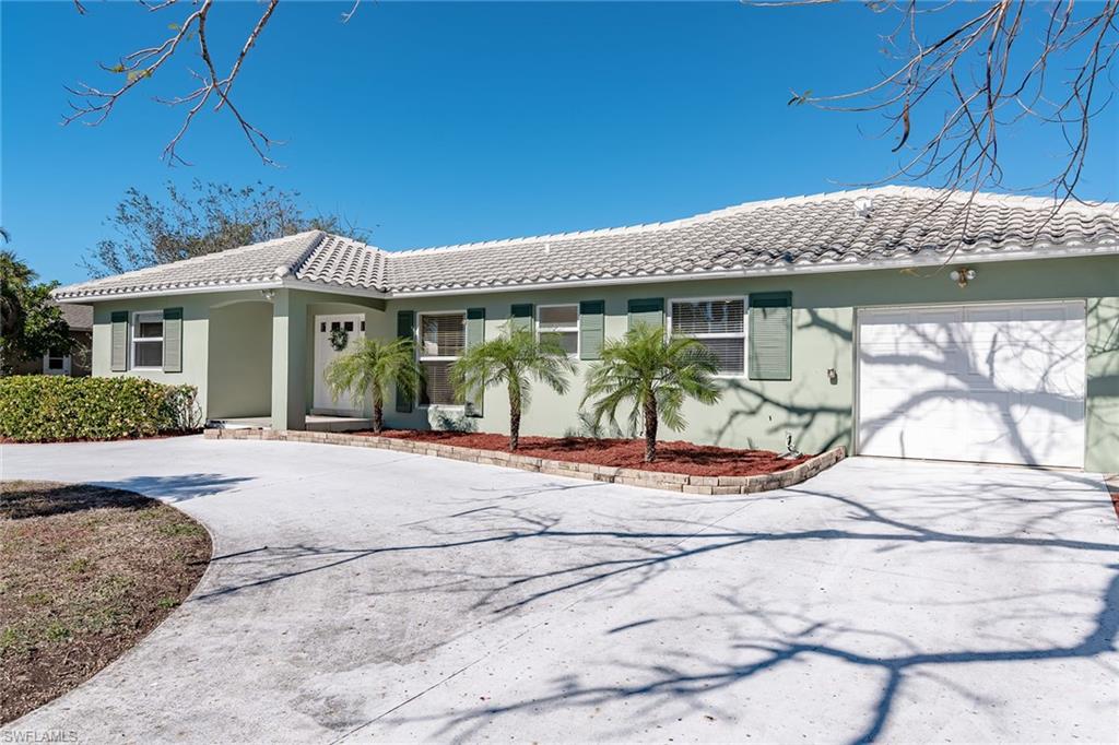 MARCO BEACH - Residential